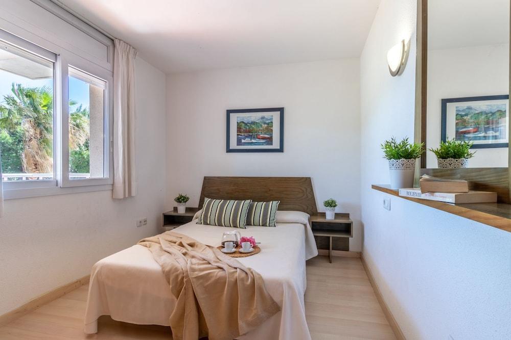 Port Canigo Apartments Roses Exterior photo